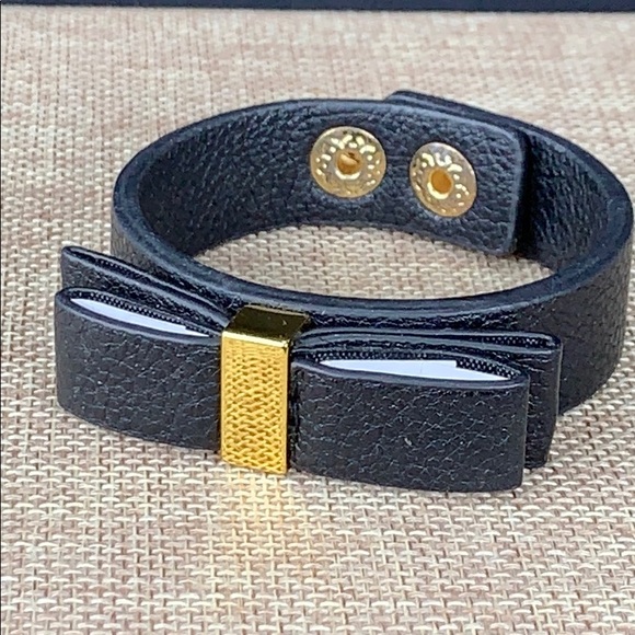 BCBGeneration Jewelry - BCBGeneration Bow Bracelet